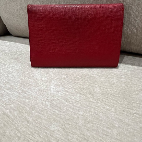 PRADA AUTHENTIC w COA Saffiano Wallet in great condition beautiful red ♥️ - Picture 11 of 16